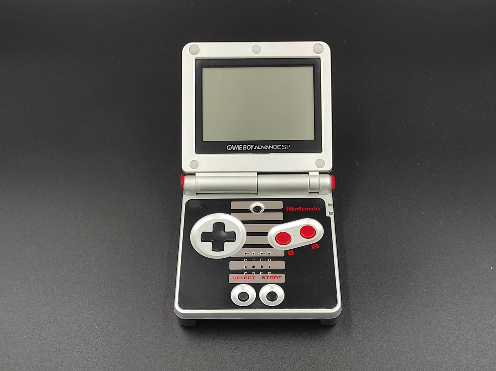 Nintendo Gameboy Advance SP | NES Limited Edition | AKKU NEU